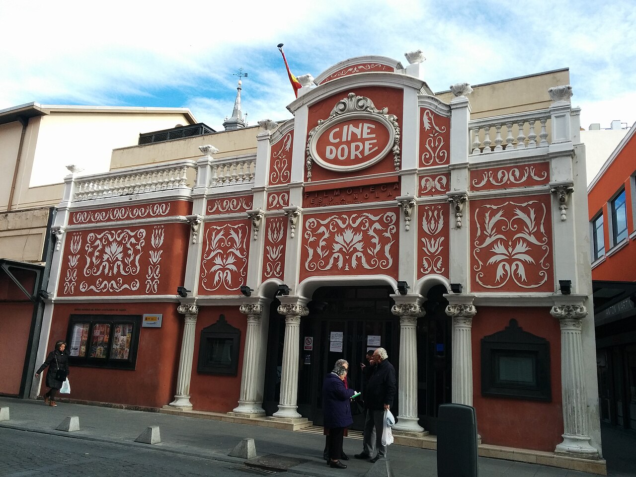 Cine Doré, Madrid; contextual Spanish cinema photograph, not a La Bola Negra screening. Photo: