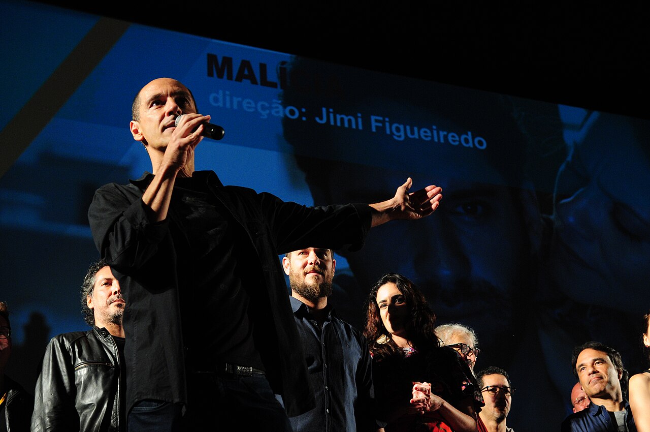 Director Jimi Figueiredo and the Malícia production team at Festival de Brasília; archival context, not a co-production pictured in this article. Photo: